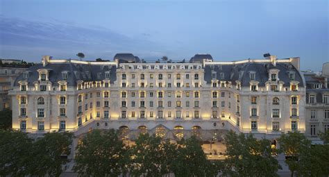 Luxury Hotels Paris Archives - LUXUO