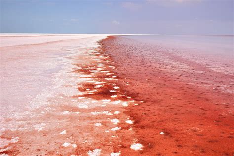 Lake Turns Red