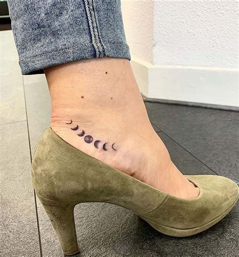 21 Moon Phases Tattoo Ideas to Inspire You - Fashion Blog | Small foot tattoos, Moon phases ...