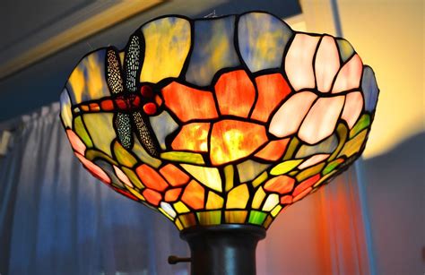Dale Tiffany Dragonfly Floor Lamp | Dragonfly floor lamp, Dale tiffany, Glass art
