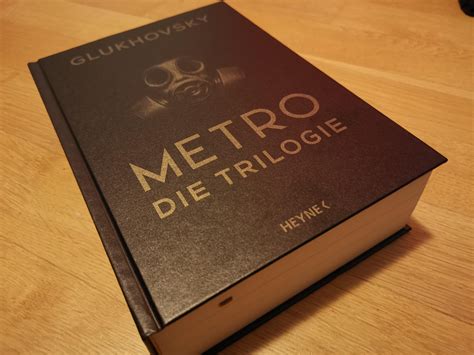 Metro trilogy in one book just arrived, very thick with thin pages. : r/metro