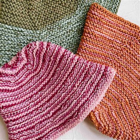 Free + Easy Bucket Hat Knitting Pattern