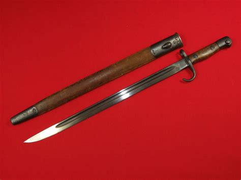 Rare WW1 1907 Hooked Quillon Bayonet In Superb Condition - 1910 Dated in Bayonets