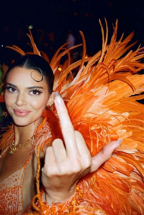 Kendall Jenner at 2019 MET GALA | Orange aesthetic, Picture collage ...