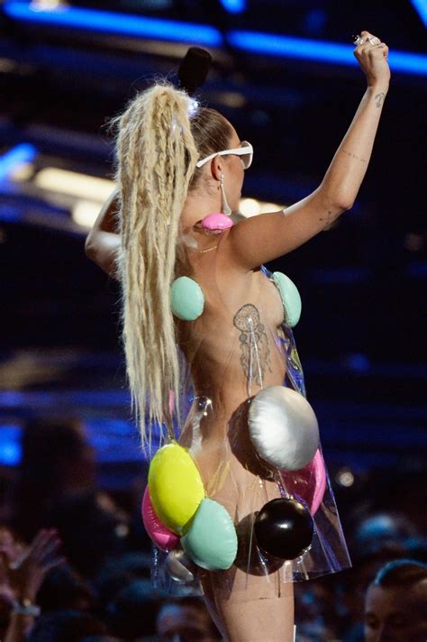 Here’s Every Outfit Miley Cyrus Wore While Hosting The VMAs | The FADER