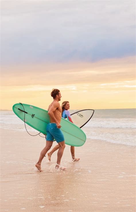 The best surfing spots on the Gold Coast - Tourism Australia