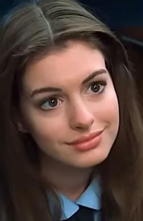 Anne Hathaway in the princess diaries edit (2001) [Video] | Princess diaries, Anne hathaway hair ...