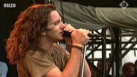 [HD] Pearl Jam - Black [Pinkpop 1992 Ahh yes. 1992. College, freedom, and musical taste that I ...