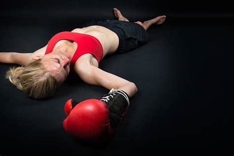 Best Female Boxing Knockout Stock Photos, Pictures & Royalty-Free ...