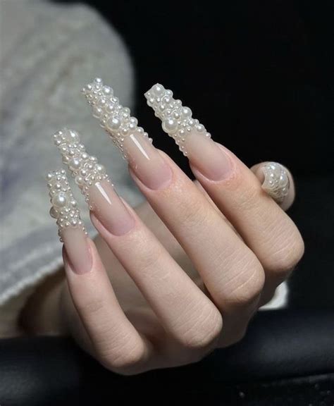 50+ Latest Pearl Nail Design 2023