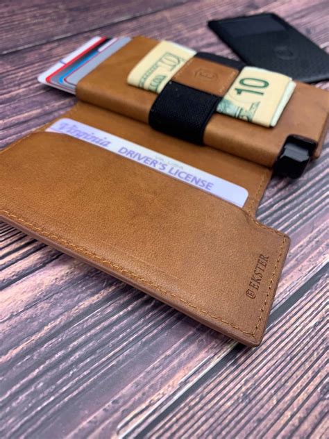 Ekster Wallet with Smart Tracker Review - UltiUber Life