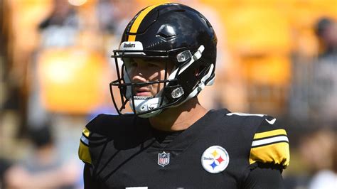 'All signs' point to Steelers starting Trubisky over Pickett? | Yardbarker