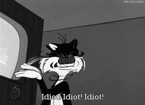 Looney Toons Idiot GIF - Find & Share on GIPHY