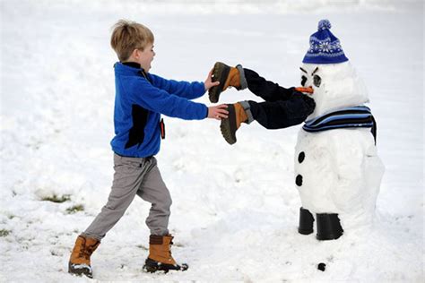 These 30 Crazy Snowman Ideas Would Make Calvin And Hobbes Proud | Bored Panda