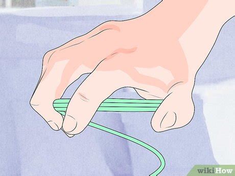 How to Do Cool Tricks With a Slinky (with Pictures) - wikiHow