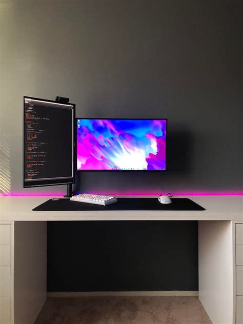 Minimalist Battlestation : r/battlestations