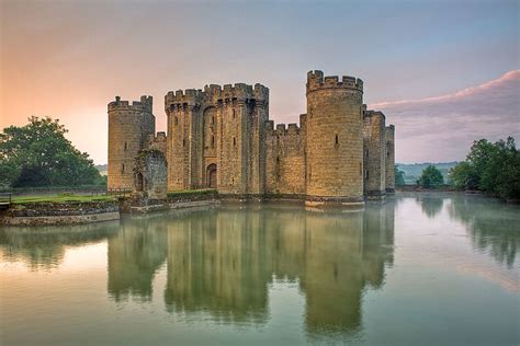 The Medieval Castle: Four Different Types - History