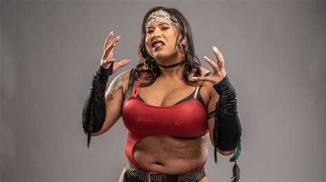 Nyla Rose: AEW wrestler makes history as transgender performer - Sports Illustrated