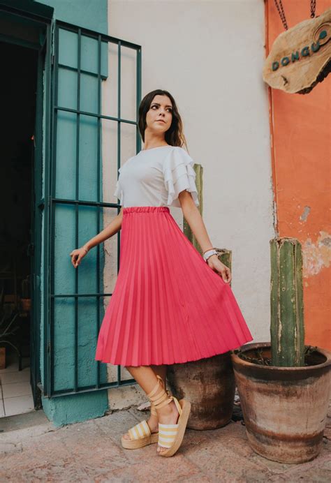 tops to wear with midi skirts