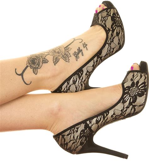 Best Foot Tattoo Designs - Our Top 10