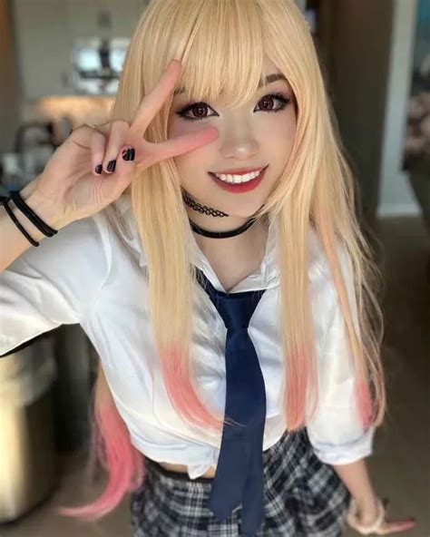 Emily Schunk (Emiru) Bio, Age, Boyfriend, Net Worth, Photos, Wiki | Asian cosplay, Girl, Cosplay