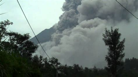 Mount Merapi Eruption - YouTube