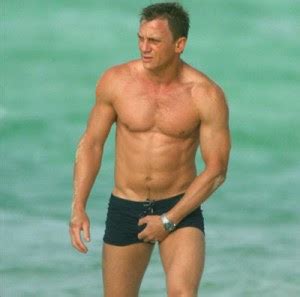 Fit For Life: Daniel Craig Workout