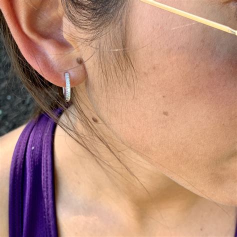 Discover 151+ platinum diamond huggie earrings super hot - esthdonghoadian