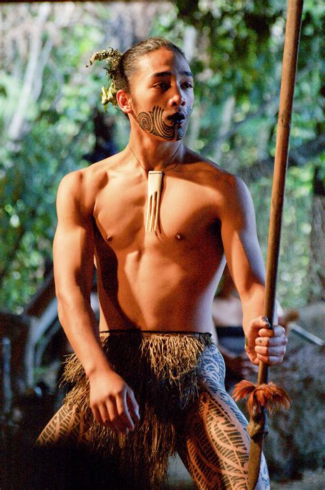 File:Young Maori man dancing.jpg - Wikipedia