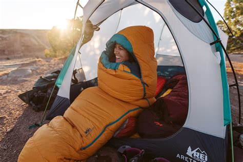 Sleeping Bag Temperature Ratings Guide | REI Expert Advice