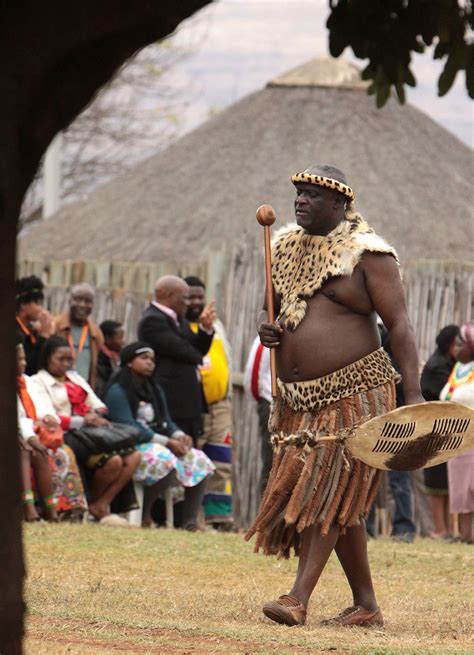 ZULU PEOPLE: AFRICA`S WARRIOR PEOPLE FROM THE SKY