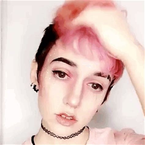 pink hair on Tumblr