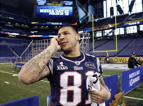 The Patriots Are Letting Fans Trade-In Their Aaron Hernandez Jerseys | Business Insider