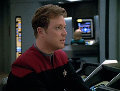 Star Trek: Voyager Character Biographies and Images Episode Screencaps ...