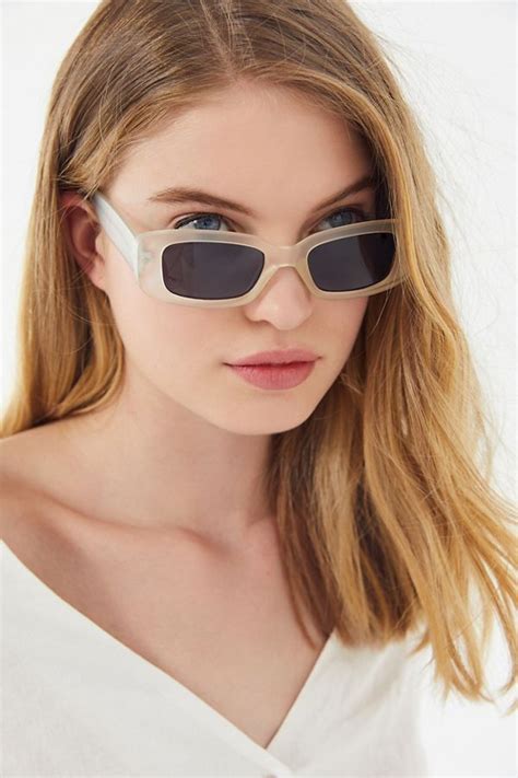 Reese Slim Rectangle Sunglasses | Rectangle sunglasses, Sunglasses, Urban outfitters sunglasses