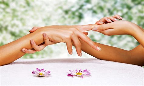 Thai Hand Reflexology Massage - Knowledge Door