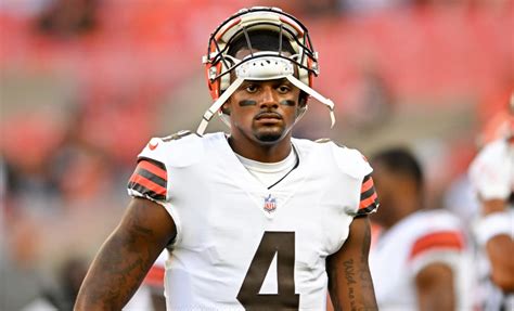 Cleveland Browns Fans Make Light of Deshaun Watson Situation | Complex