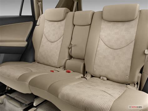 2009 Toyota RAV4: 11 Interior Photos | U.S. News