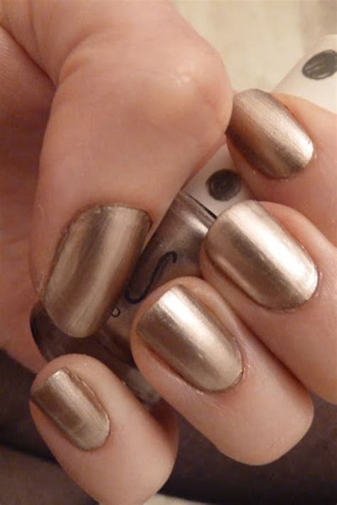 Luxury Gold Metallic Nail Polish | Metallic nails, Nail polish ...