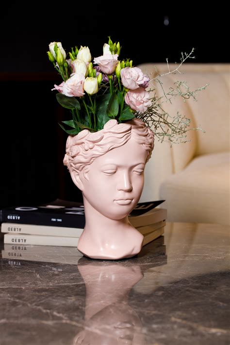 Vase decorating ideas do not end with perfect flower arrangements. The ...