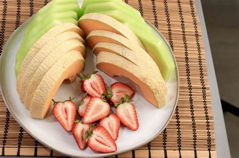 How to Cut Melon Slices - Honeydew and Cantaloupe | Mint Personal Chef ...