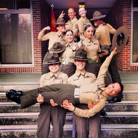 These female Marine Drill Instructors are pretty intense (22 Photos ...