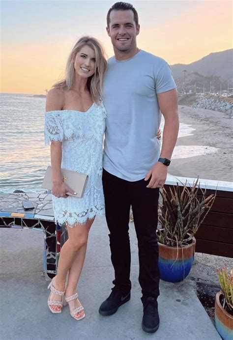 Derek Carr, wife Heather have date night amid free agency rumors ...