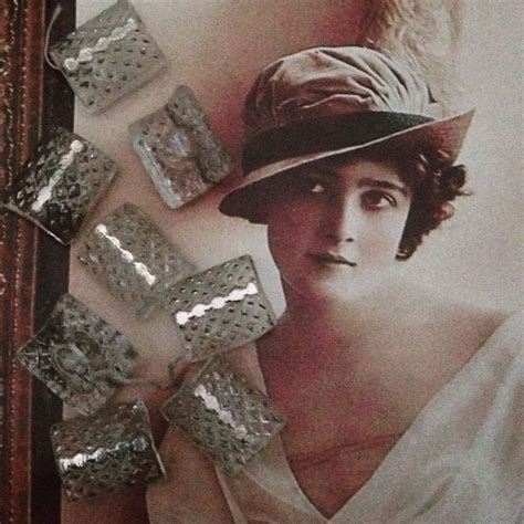 Just acquired these scrumptious Art Deco glass buttons. They would look divine on a vintage ...
