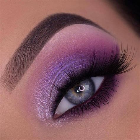 Pin by Amanda Allred on Eyeshadow makeup | Purple eye makeup, Purple makeup, Purple smokey eye ...