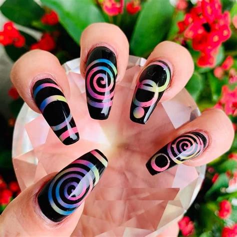 20 Astounding Airbrush Nail Art to Blow Your Mind – NailDesignCode