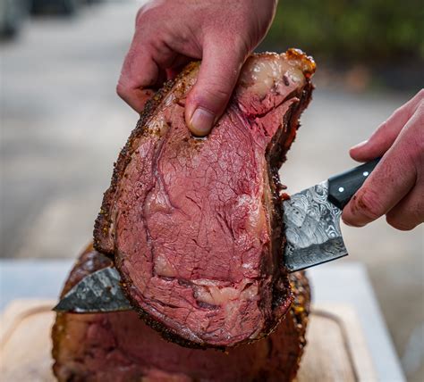 How to Cook a Bone in Beef Rib Roast in a Smoker - Toro Antwookes