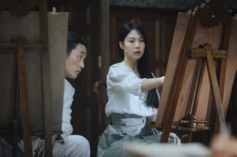 [Photos + Video] Added new stills and notice video for the Korean movie 'The Handmaiden ...