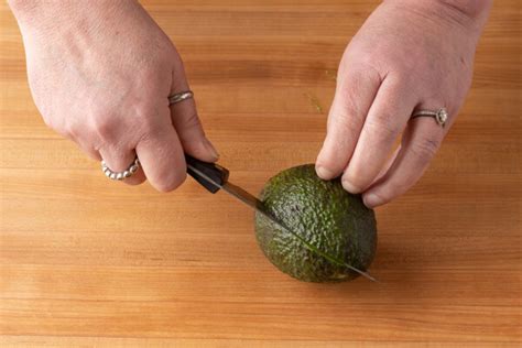 How to Cut an Avocado