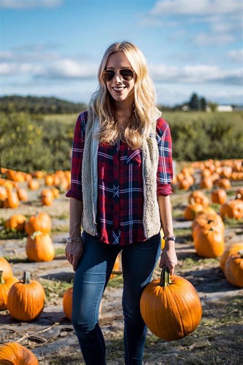 Classic Fall At The Pumpkin Patch (Katie's Bliss) | Classic fall style, Pumpkin patch outfit ...